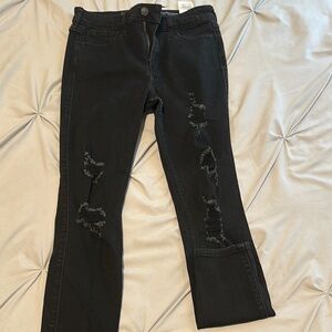 Black Distressed Women's Jeans